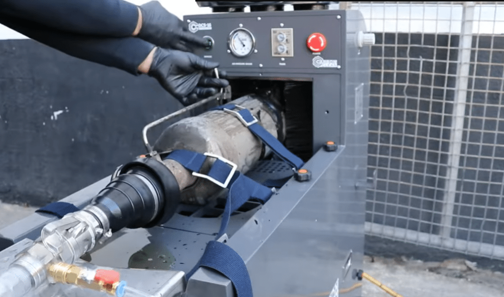 Cleaning DPF Filter With a Pressure Washer