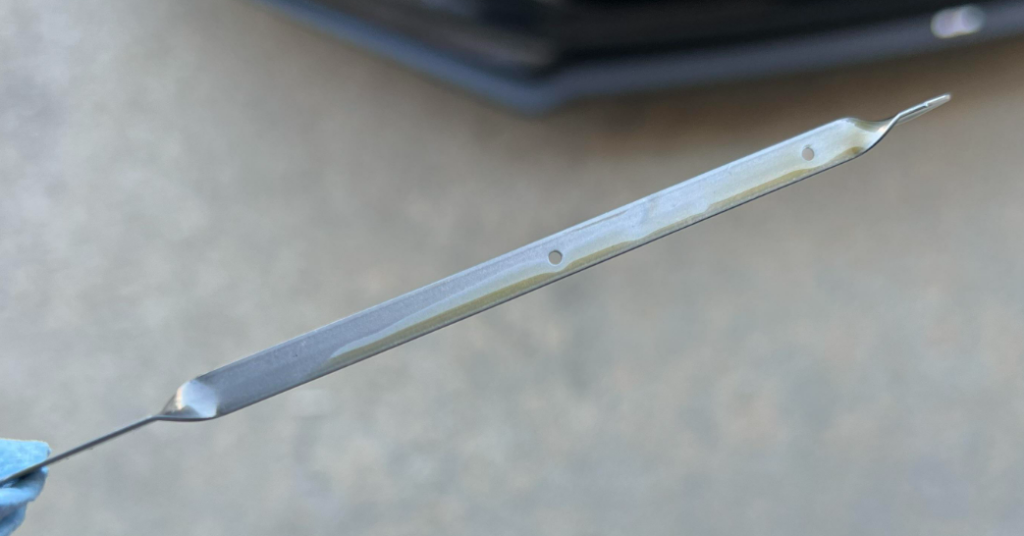 How To Read an Oil Dipstick With 2 Dots